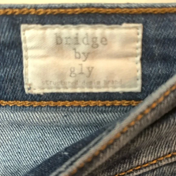 MID RISE JEANS - Picture 2 of 3